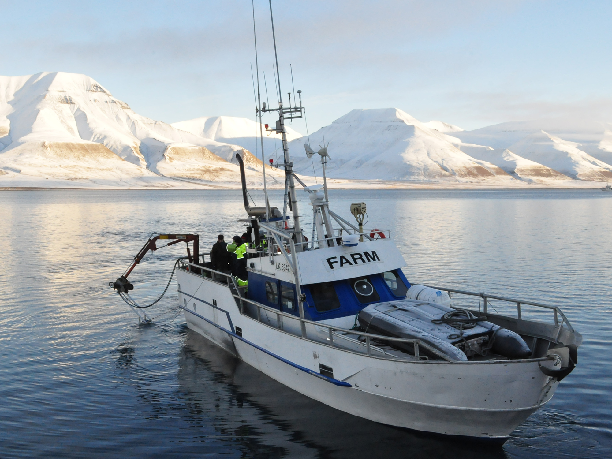 MS Farm doing scientific measurements in Isfjorden, Svalbard.