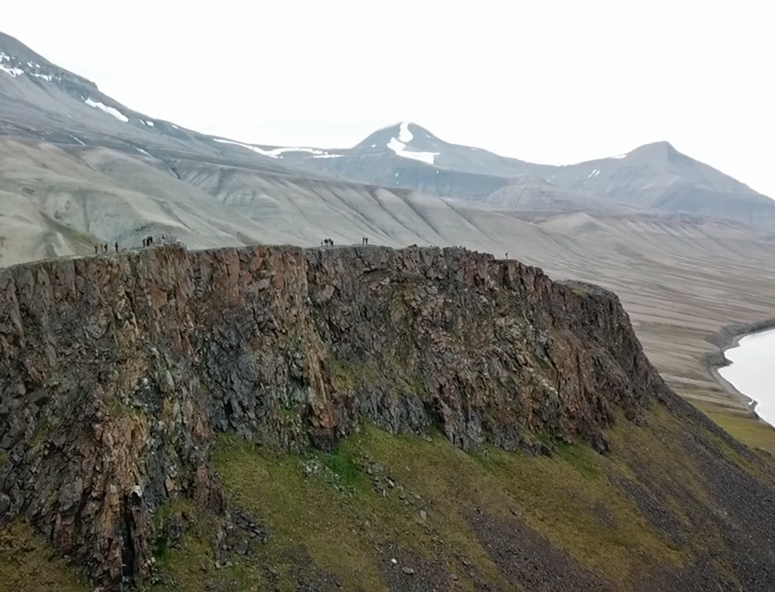 Igneous rock close to Diabasodden. Photo: Owen Anfinson